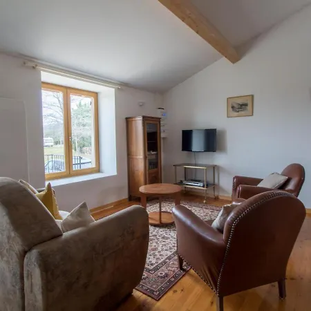 Gite Saint-Germain-Lembron, 3 Pieces, 4 Personnes - Fr-1-630-266 Saint-Germain-Lembron